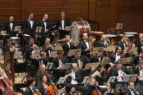 Концерт в Большом зале Белгородской филармонии с участием симфонического оркестра
