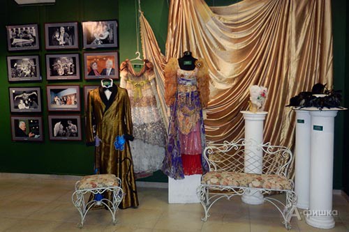 Фрагмент экспозиции выставки «Магия театра» в выставочном зале «Родина»