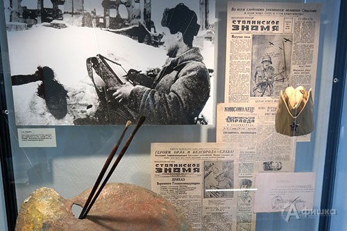 Фрагмент экспозиции выставки «С «лейкой» и блокнотом…» в Литературном музее Белгорода