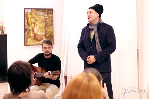 Боровской порадовал публику исполнением песен под гитару, а новообразованный дуэт «Ю Ту» с успехом исполнил легендарную «Снежинку» 