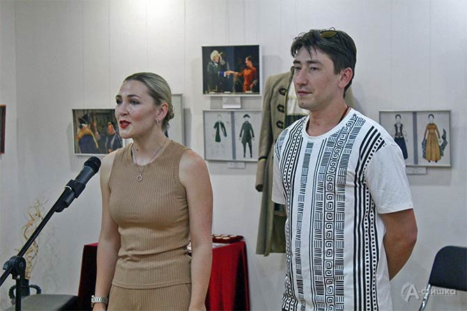 Настоящим подарком для зрителей стала встреча с актерами Натальей Ткаченко и Виталием Чикаловым, сыгравшими в «Капитанской дочке»