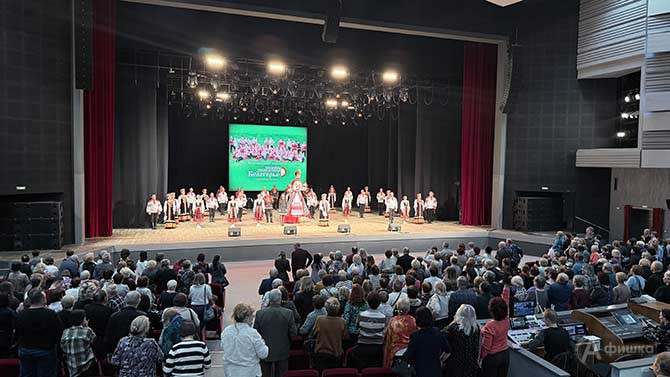 В каждом из пяти городов концерты проходили при полных залах &mdash; творчество ансамбля принимали с невероятным теплом и благодарностью.