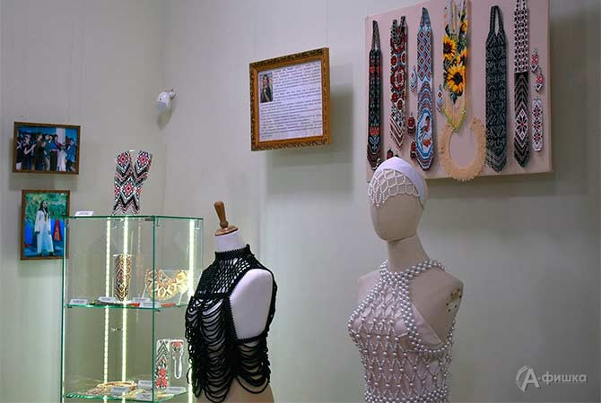 Работы мастериц Анны Сергиенко, Людмилы Акиньшиной, Ирины Черных и Татьяны Курганской впечатляют мастерством исполнения