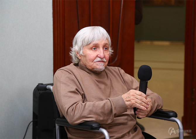 Скульптор Дмитрий Горина на открытии выставки «Люди в истории и искусстве» в БГХМ