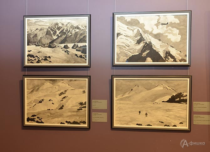 Фрагмент экспозиции выставки &laquo;Восхождение&raquo; в Белгородском художественном музее