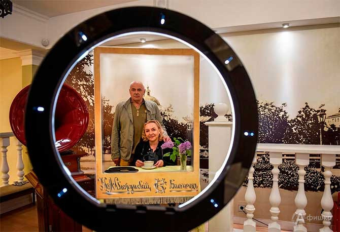 Фотосалон &laquo;РОДные лица&raquo;. 