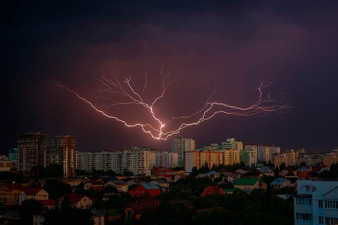 Косухин Павел Викторович, фоторабота &laquo;Грозовое дерево&raquo;.