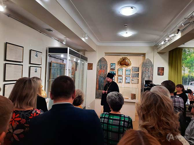 Первая экскурсия по выставке &laquo;Духовная сила земли Грайворонской: краеведение и православная культура&raquo;.