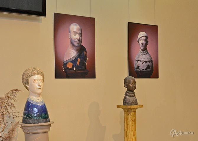 Портреты Афины Попандопуло: &laquo;Женя Ярош&raquo;, &laquo;Юрочка&raquo;, фотопланшеты &laquo;Андрей Асерьянц&raquo;, &laquo;Портрет отца&raquo;.