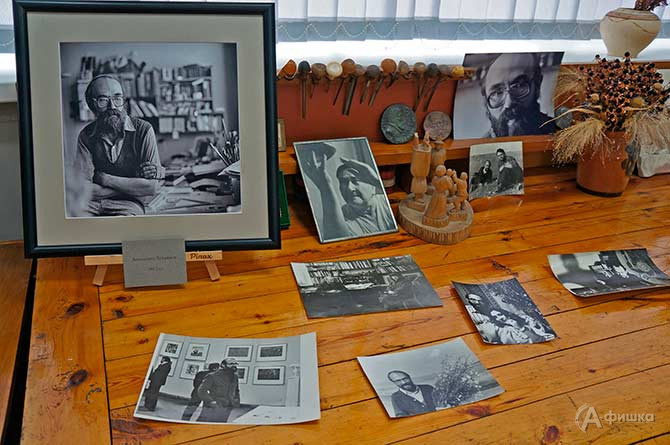 Фрагмент экспозиции выставки &laquo;Свет &mdash; и ничего другого&hellip;&raquo; в музее-мастерской заслуженного художника РСФСР Станислава Косенкова