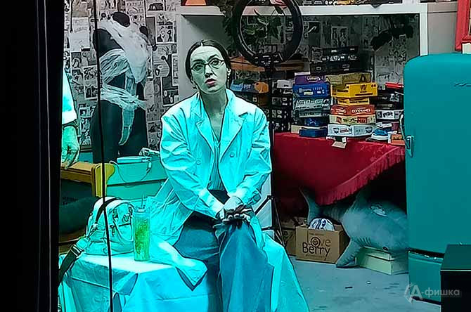 Олеся Луханина в спектакле &laquo;Весёлые истории&raquo;