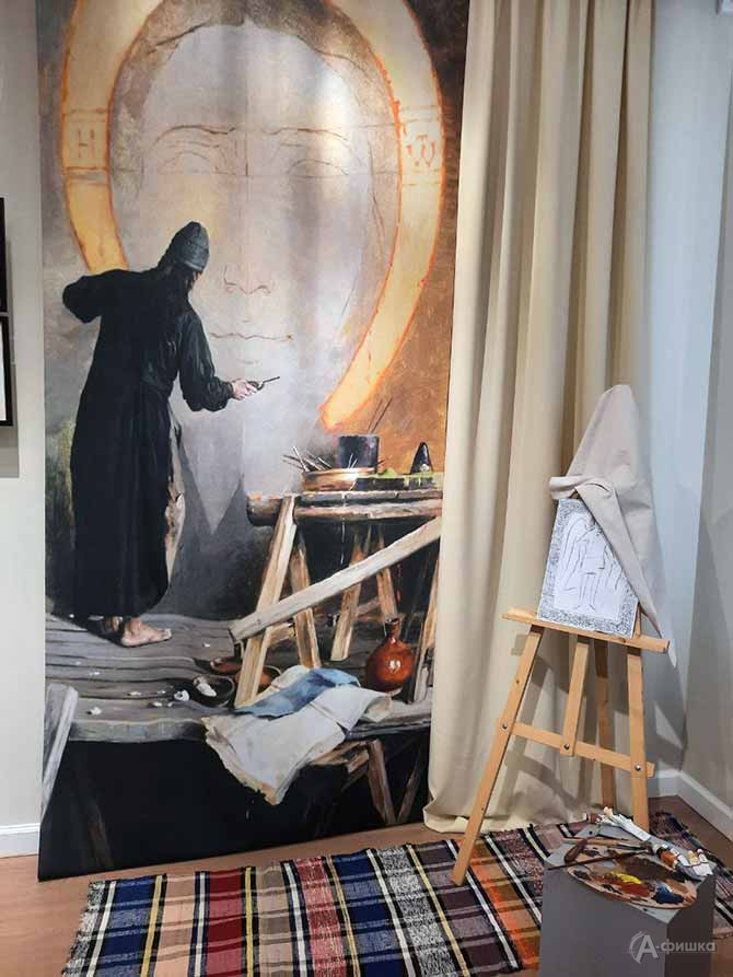 Фрагмент экспозиции выставки &laquo;Южнорусская икона XIX века&raquo; в Музее народной культуры