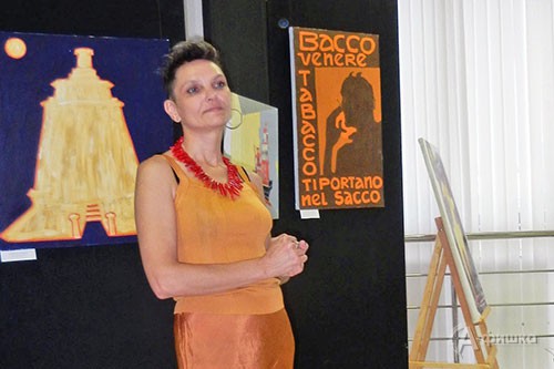 Анжелика Астахова на вернисаже персональной выставки в Белгороде