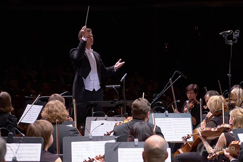 Симфонический оркестр впервые исполнил два сочинения, написанных специально для фестиваля «Белгородский звон»