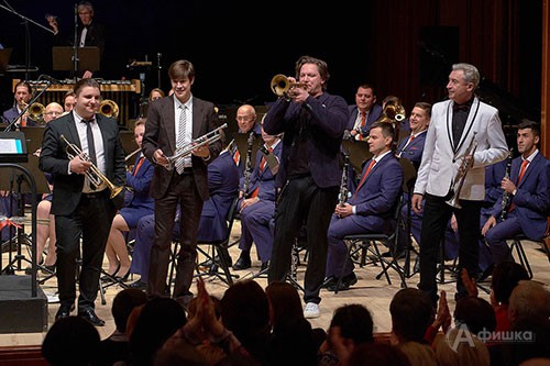 Филармонический сезон в Белгороде открылся «Парадом трубачей»