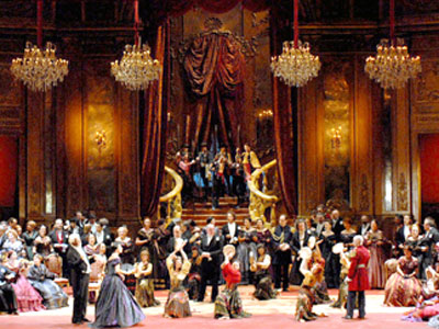 Откроется проект 20 октября одной из самых знаменитых опер мира – «Травиатой» Джузеппе Верди