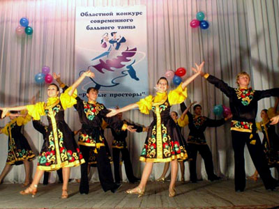  «Сувенир» в исполнении ансамбля бального танца «Вдохновение» Дома детского творчества г. Алексеевка