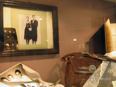 Экспонат выставки о матерях-героинях Белгородчины