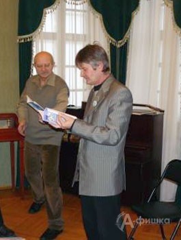 Сергей Постолов читает свои стихи 