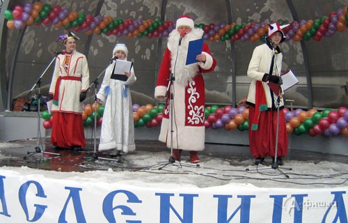 Дед Мороз и Снегурочка веселили белгородцев от души