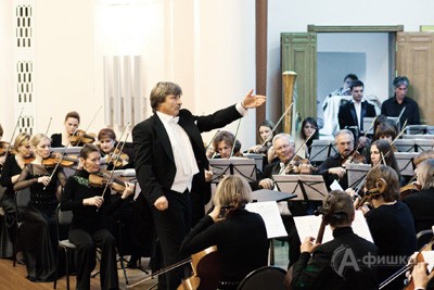 Главный дирижер симфонического оркестра Белгородской государственной филармонии Рашит Нигаматуллин