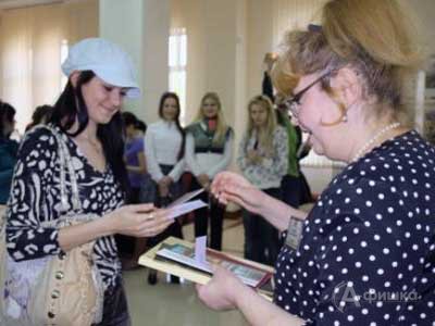 В заключение мероприятия Галина Половина провела приятный розыгрыш лотереи 