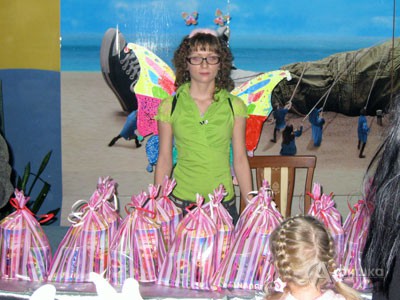 Модные фенечки с символикой Винкс предлагали волшебники из «Детского мира»