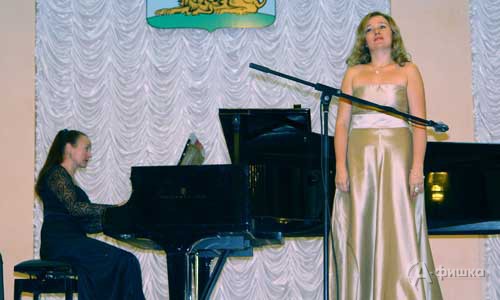 Молодая солистка филармонии Ирина Мартьянова и Ирина Соколова