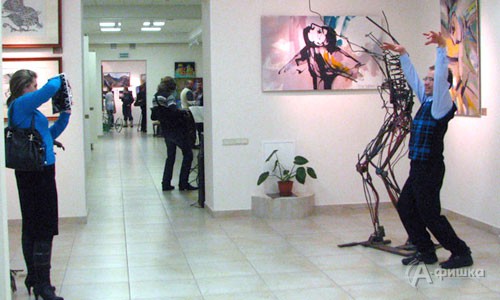 В Выставочном зале «Родине» открыта выставка «Взгляд с птичьего полета»