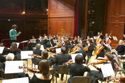 «Путешествие в Оркестранию» на сцене Белгородской филармонии