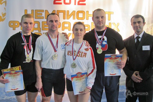 Три золота и серебро — достижения гиревиков Белгорода на чемпионате федеральных округов