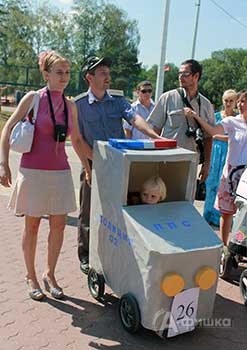 Парад колясок в Белгороде: коляска «ДПС»