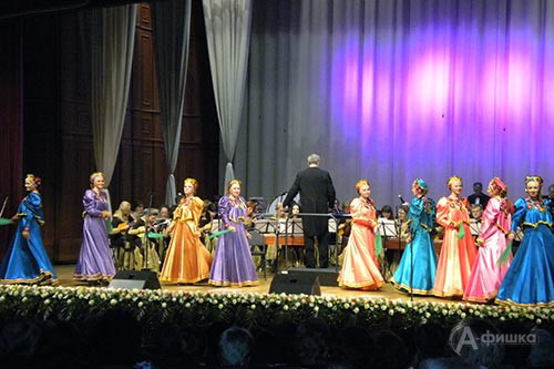 «Воронежские девчата» выступили в Белгороде