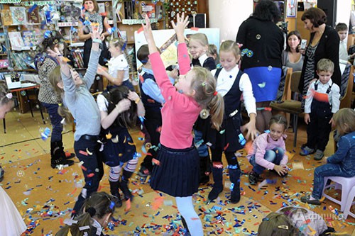 Праздник закрытия фестиваля летнего чтения «Книжная радуга» в Белгородской детской библиотеке А. Лиханова