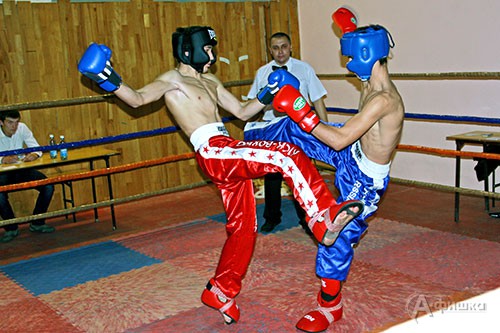 В Белгороде начинающие кикбоксёры вышли на ринг